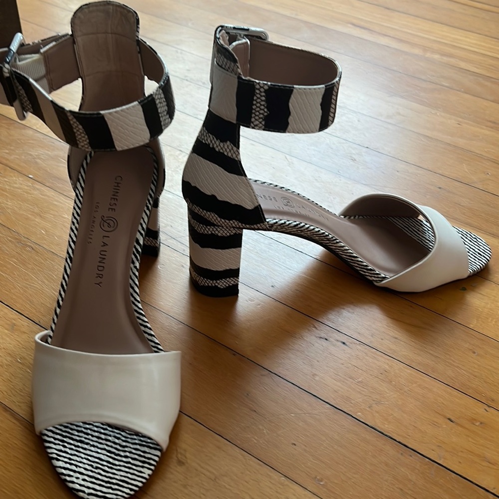Brand new Chinese Laundry Ankle Strap Heels.  Black: ivory Sz 8 1/2
